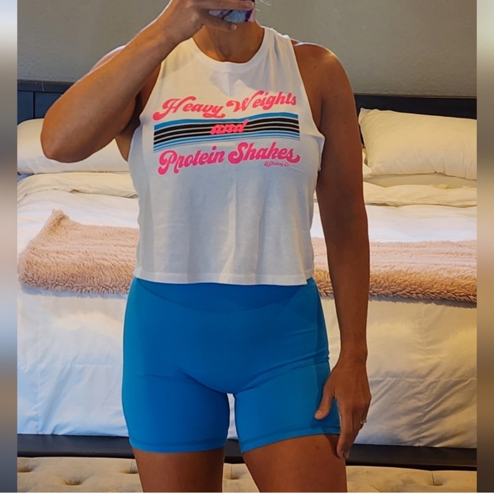 Athletic crop top muscle tank top